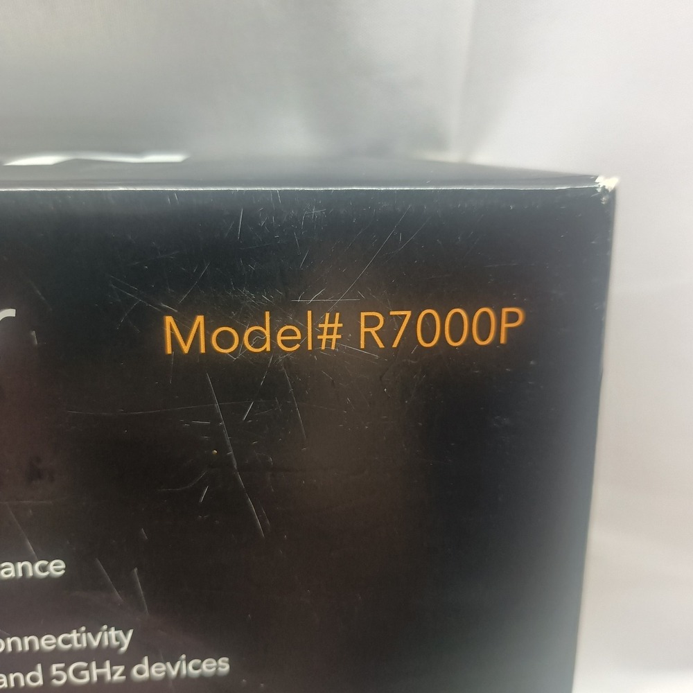 NETGEAR Nighthawk AC2300 R7000P 1625Mbps 5 Port Wi-Fi Router - Picture 5 of 9
